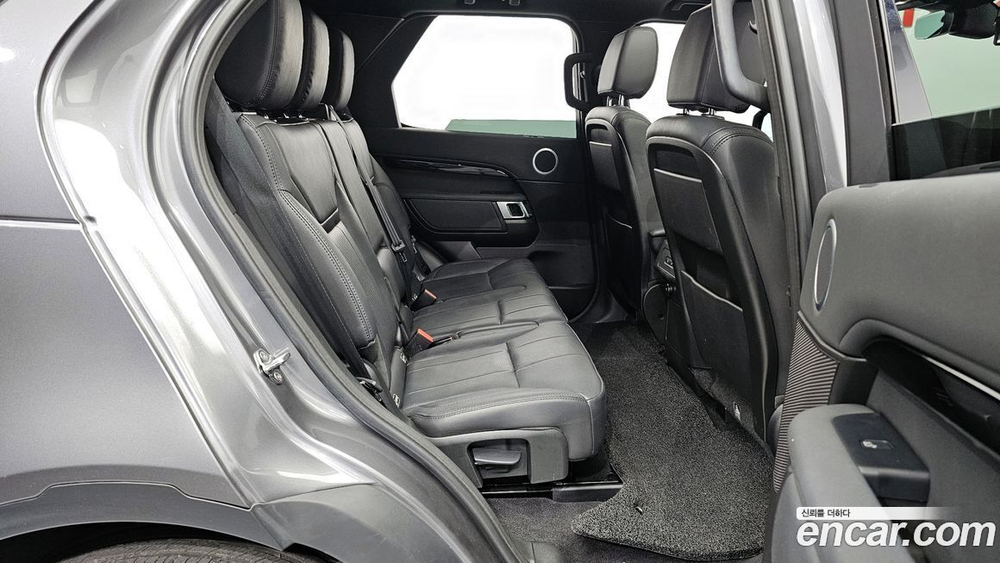 Land Rover Discovery 5 3.0 SD6 SE (10.2019)