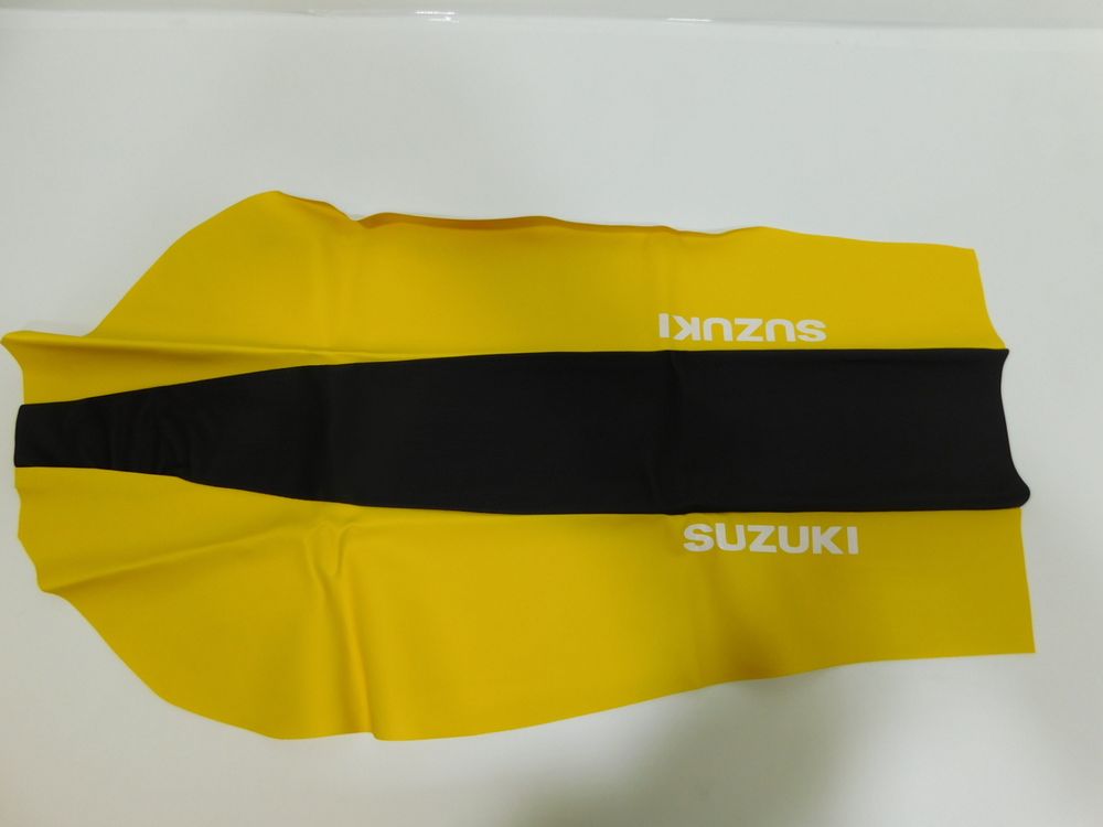 обшивка сидения Suzuki желтая