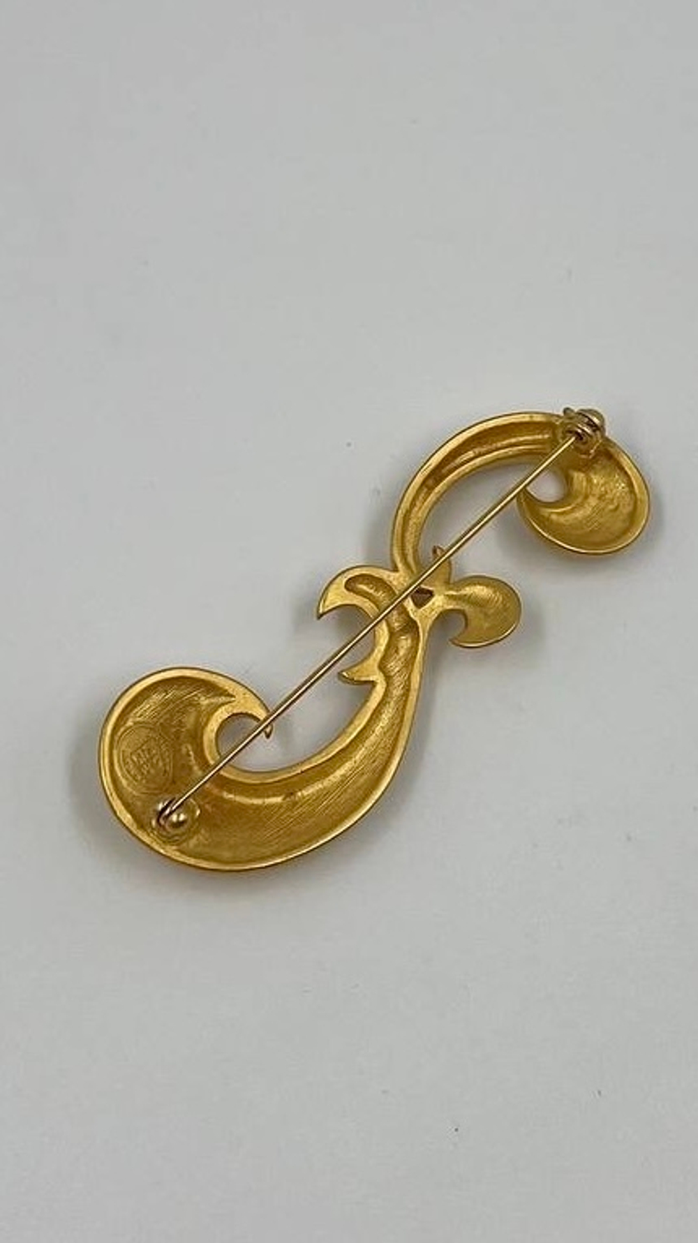 Брошь Givenchy (только онлайн)