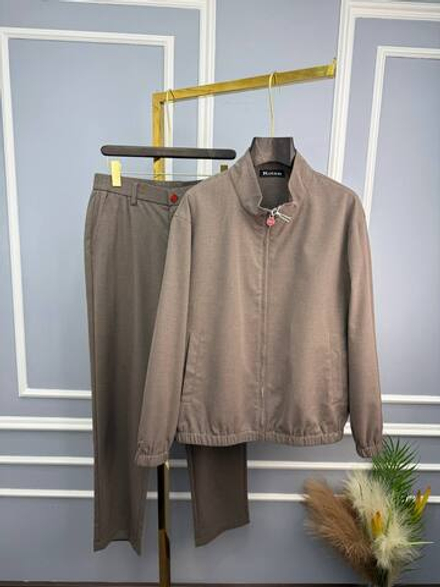 Прогулочный костюм Kiton