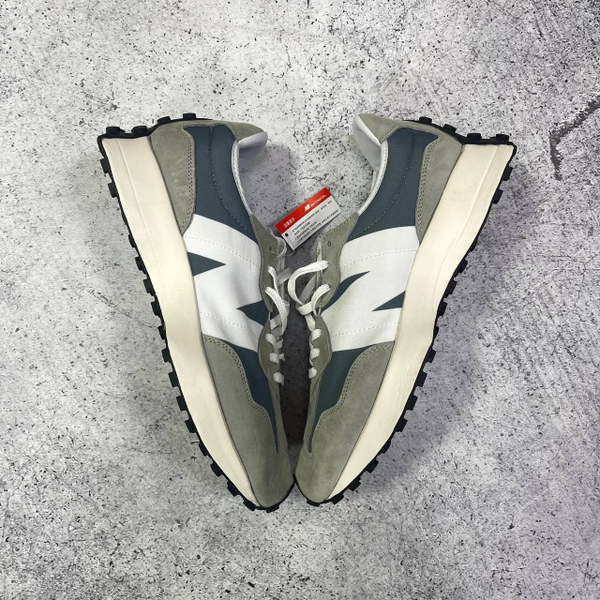 Кроссовки New Balance 327 grey