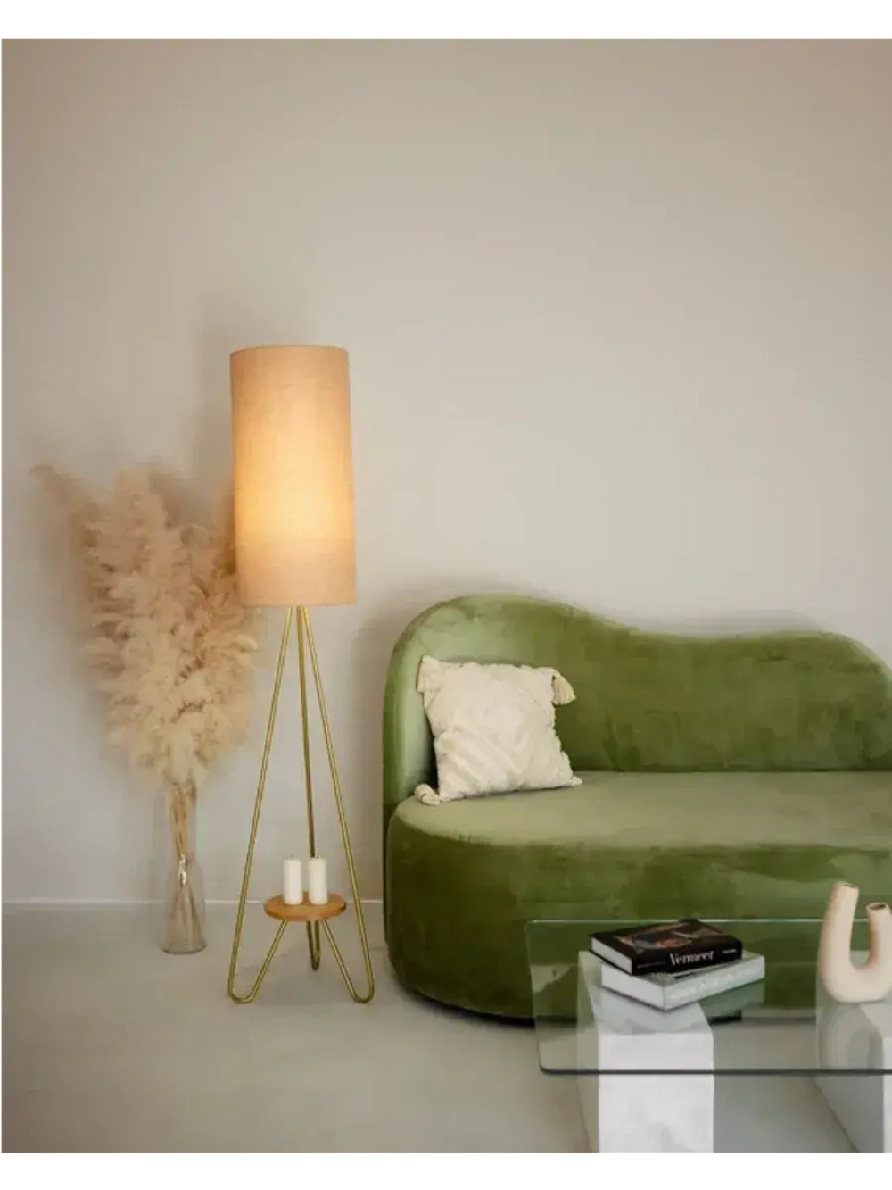 Торшер напольный с абажуром в гостиную современный