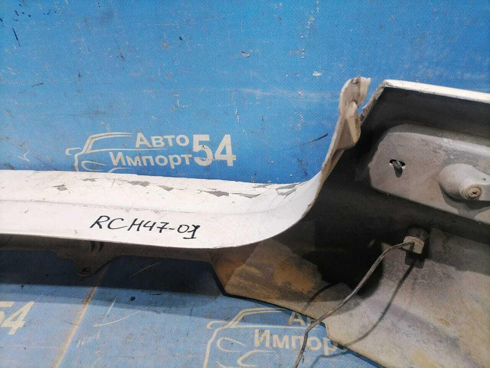 Бампер задний TOYOTA HIACE REGIUS 1998