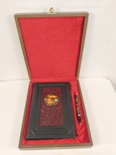 Ежедневник А5 "Жар-птица" (обложка из натуральной кожи) и ручкой с росписью Палех в футляре