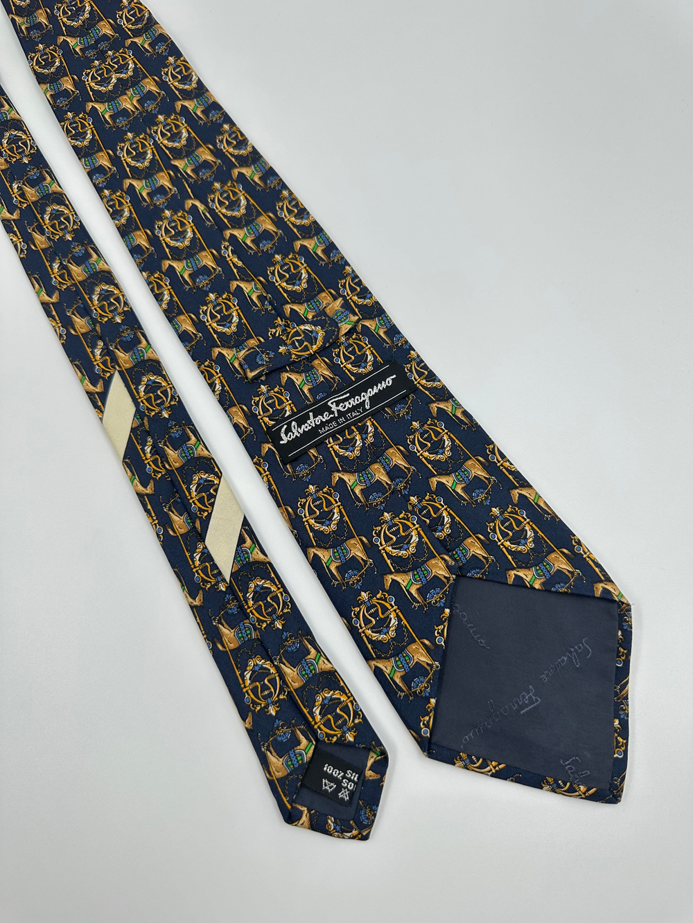 Галстук тёмно-синий с лошадьми Salvatore Ferragamo