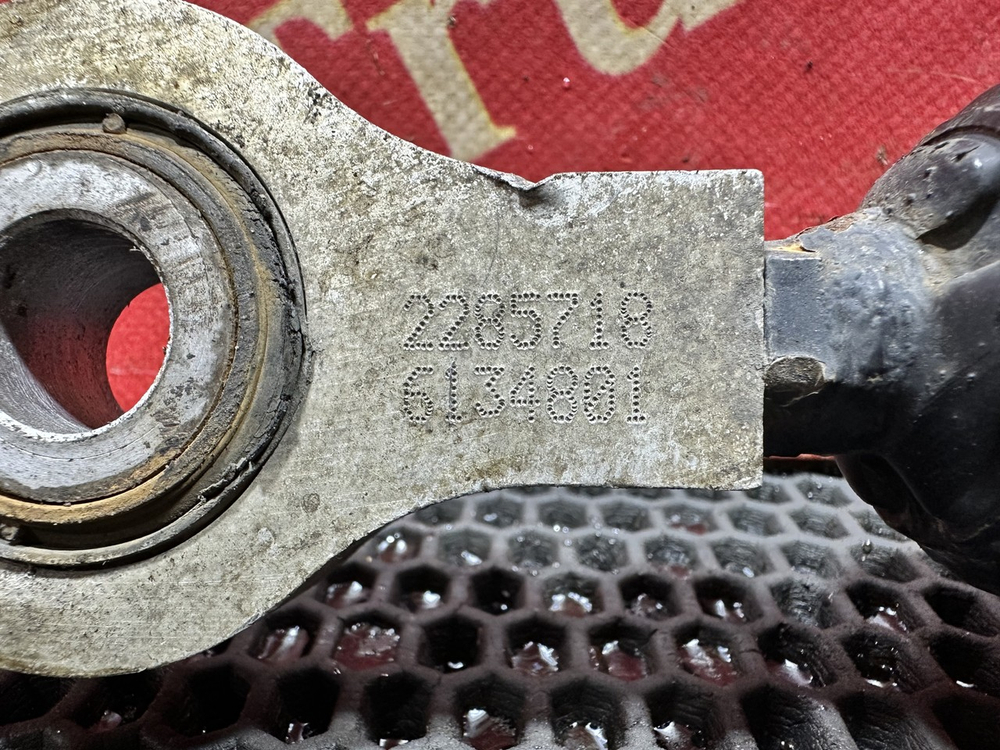 Амортизатор кабины передний 2019г