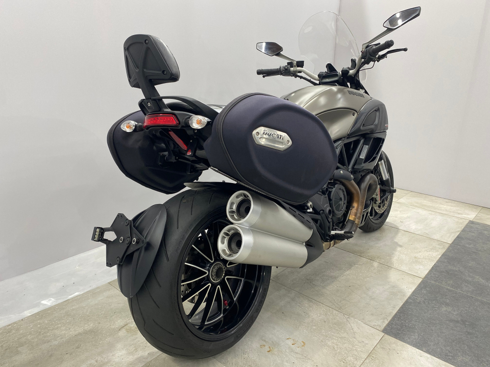 Ducati Diavel Strada 044296