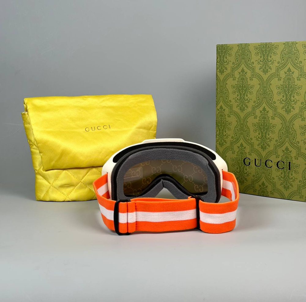 Горнолыжная маска Gucci