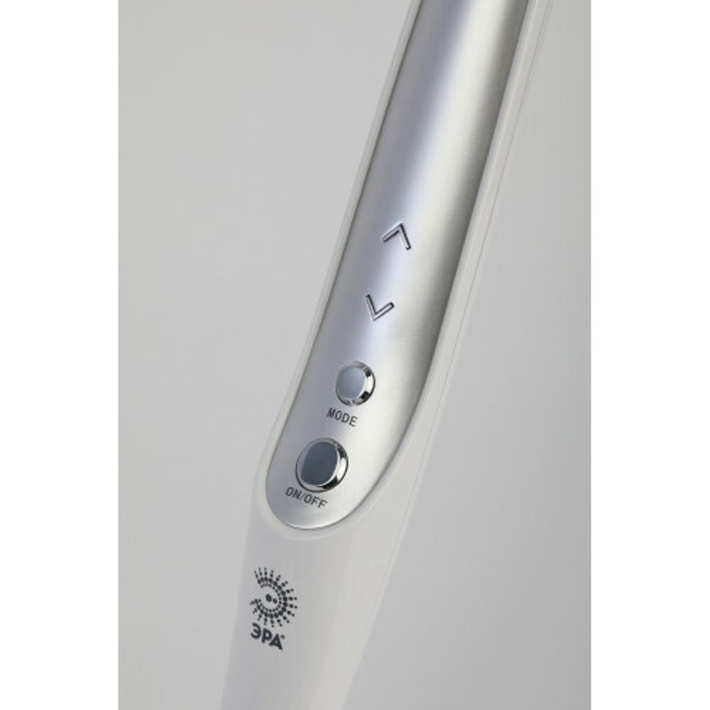 Настольный светильник ЭРА NLED-496-12W-S светодиодный на струбцине серебро