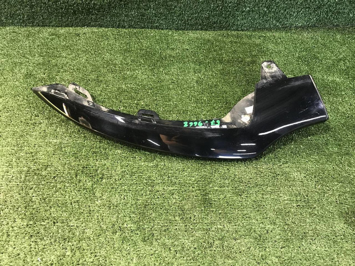 Накладка переднего бампера правая Mercedes GLE c292 (2015-2019) AMG