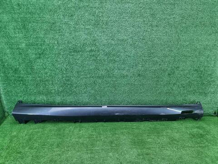 Накладка порога правая BMW X7 G07 (19-нв) M-paket