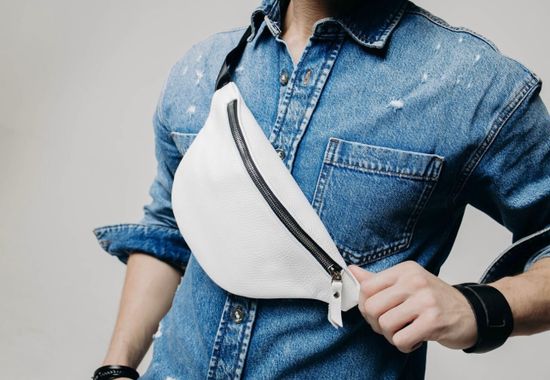 Женская и мужская кожаная сумка "Бананка" цвет белый!