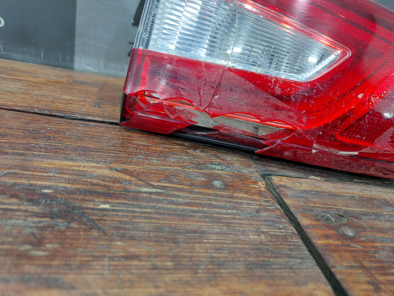 Фонарь задний левый с дефектом Nissan Qashqai 2 (J11) 13-17 Б/У Оригинал 265554EA5E