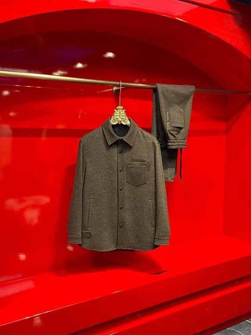 Кашемировый костюм Hermes