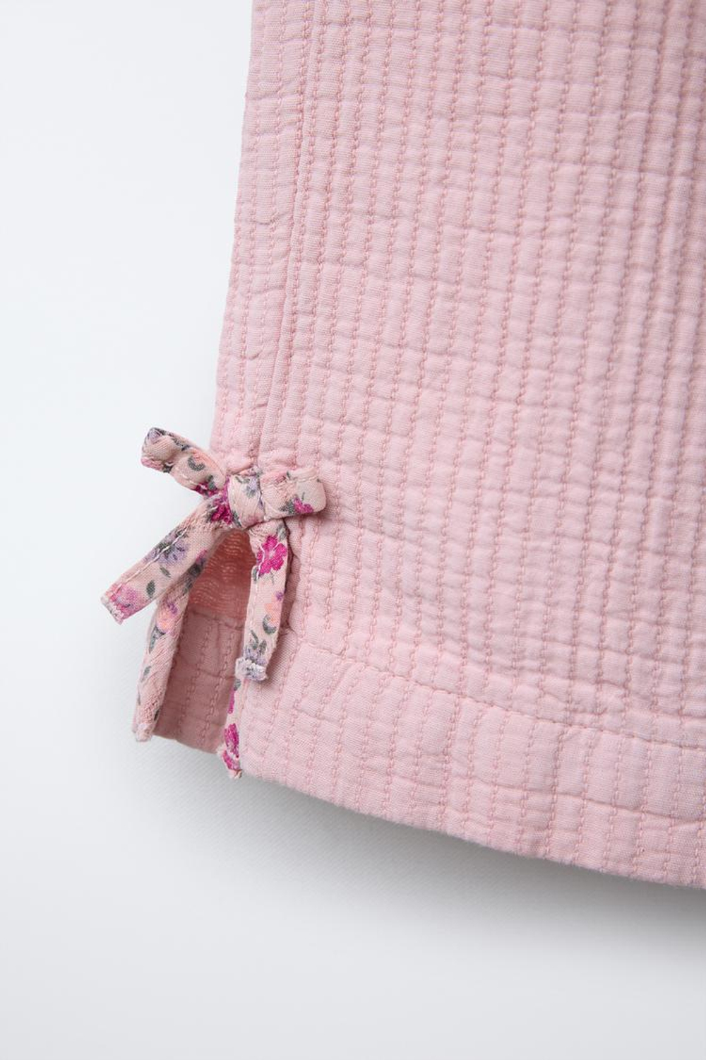 ZARA БРЮКИ-КЮЛОТЫ ИЗ РЕЛЬЕФНОЙ ТКАНИ С БАНТАМИ, РОЗОВЫЙ