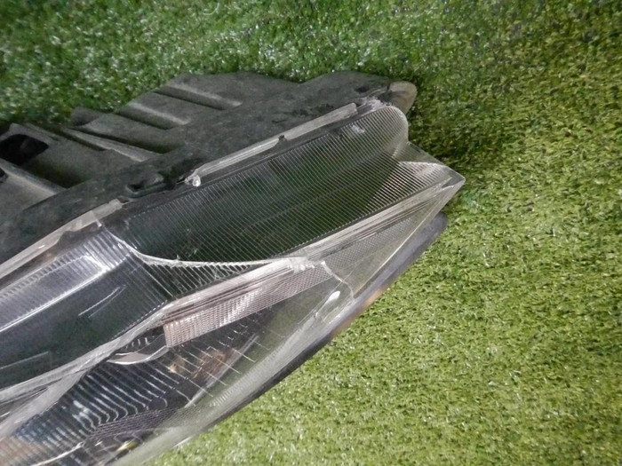 Битая Фара правая Kia Rio 4 (2020-н.в.) галоген