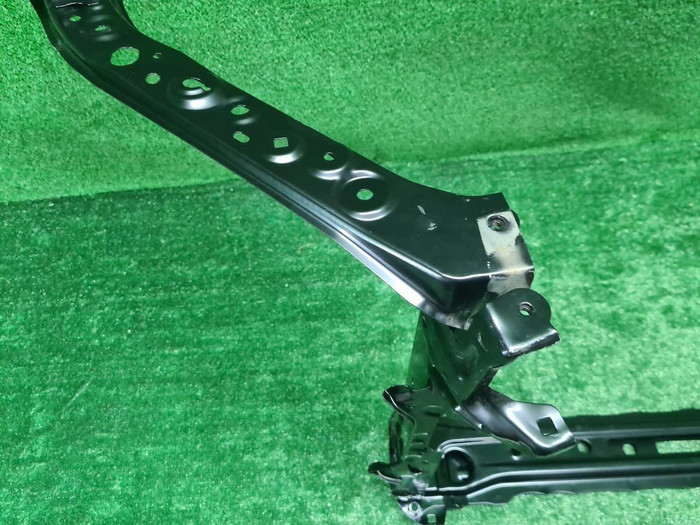 Телевизор Toyota Camry xv70 (2017-н.в.) O.E.M.