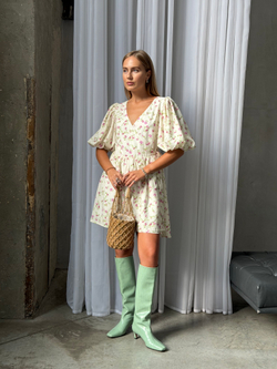 Платье Зефир молочный с розой