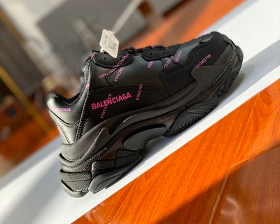 Balenciaga Triple S