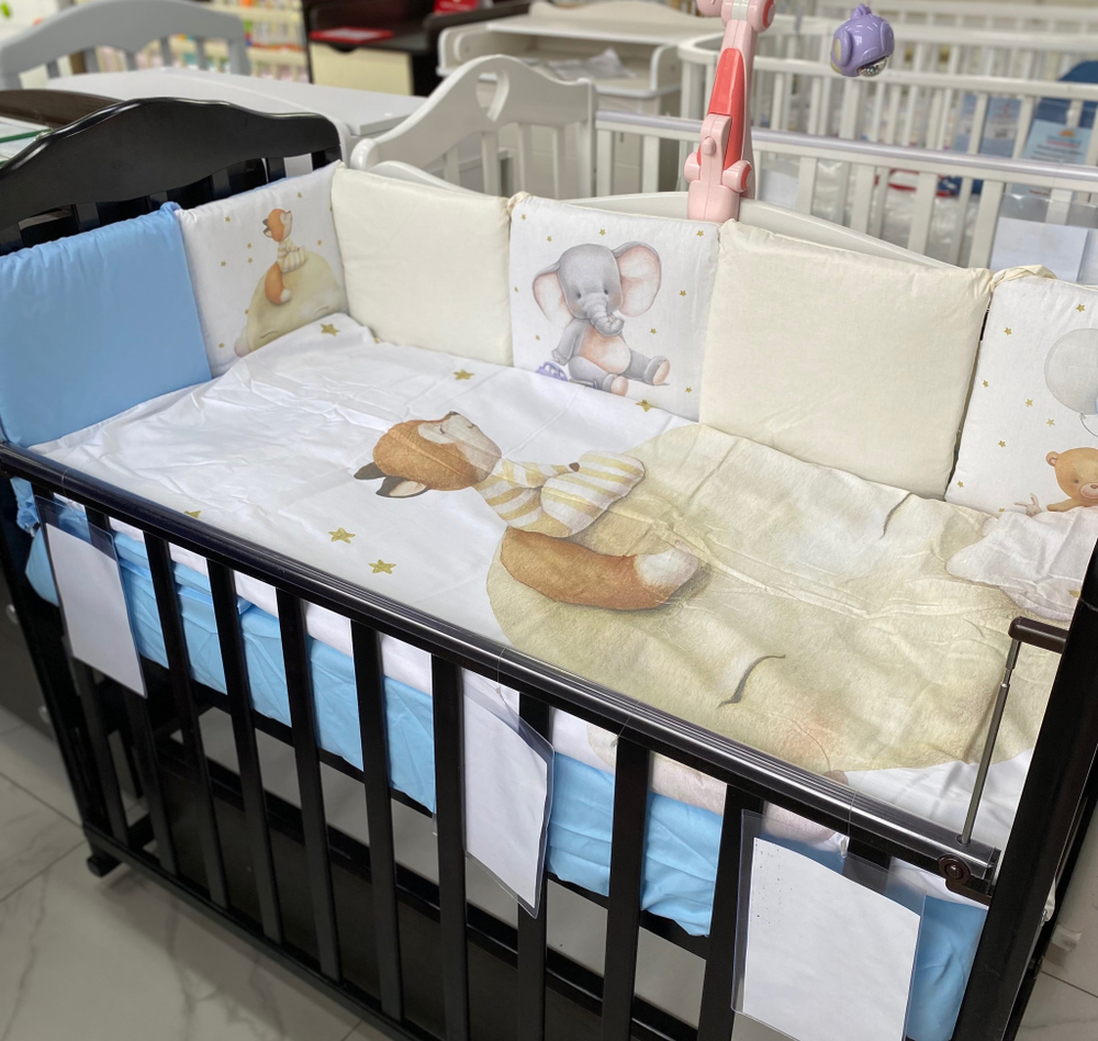 Комплект в кроватку 6-ти предметный (подушечки 17 предметов), "Лисенок на Луне" поплин