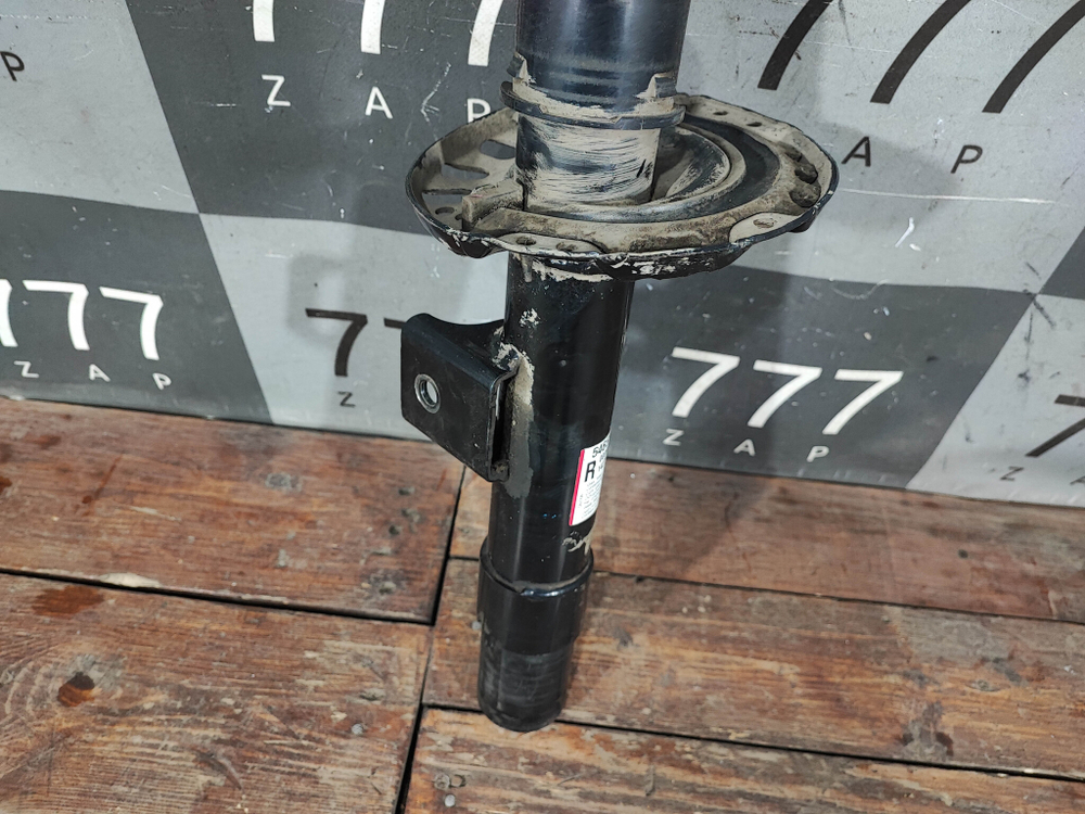 Амортизатор передний правый Genesis GV70 20-нв Б/У Оригинал 54651AR000