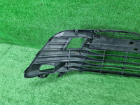 Решетка переднего бампера Toyota Camry xv70 17-21
