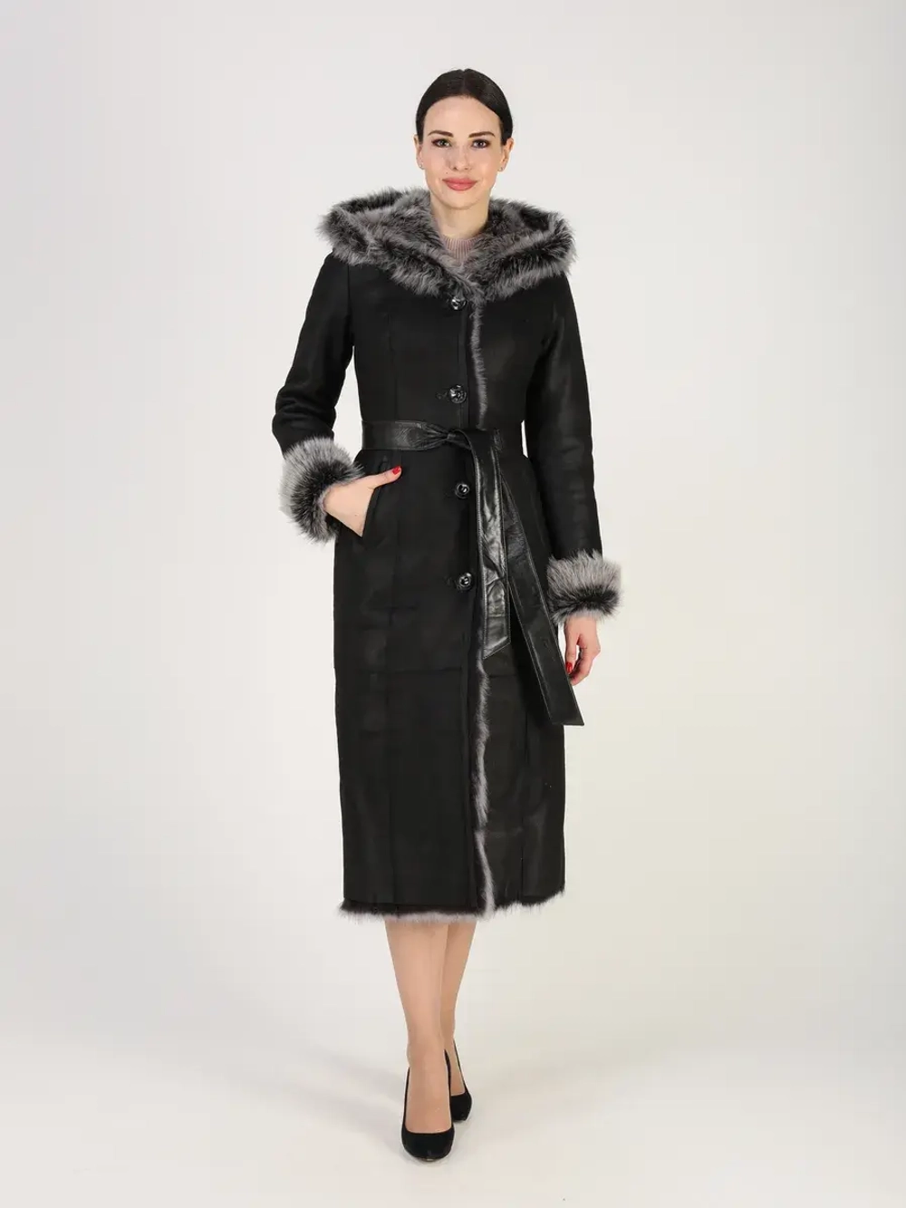 Дубленка зимняя натуральная с капюшоном длинная и теплая