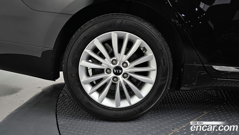 Kia K7 (Cadenza) Premier 2.5 GDI Prestige (04.2021)