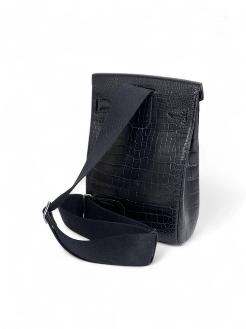 Нагрудная сумка-слинг Hermes из кожи крокодила