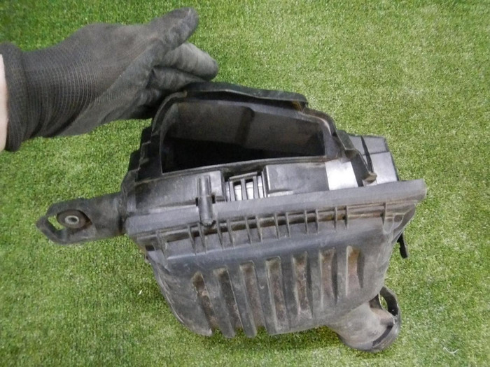 Корпус воздушного фильтра BMW X1 F48 (2015-2022)