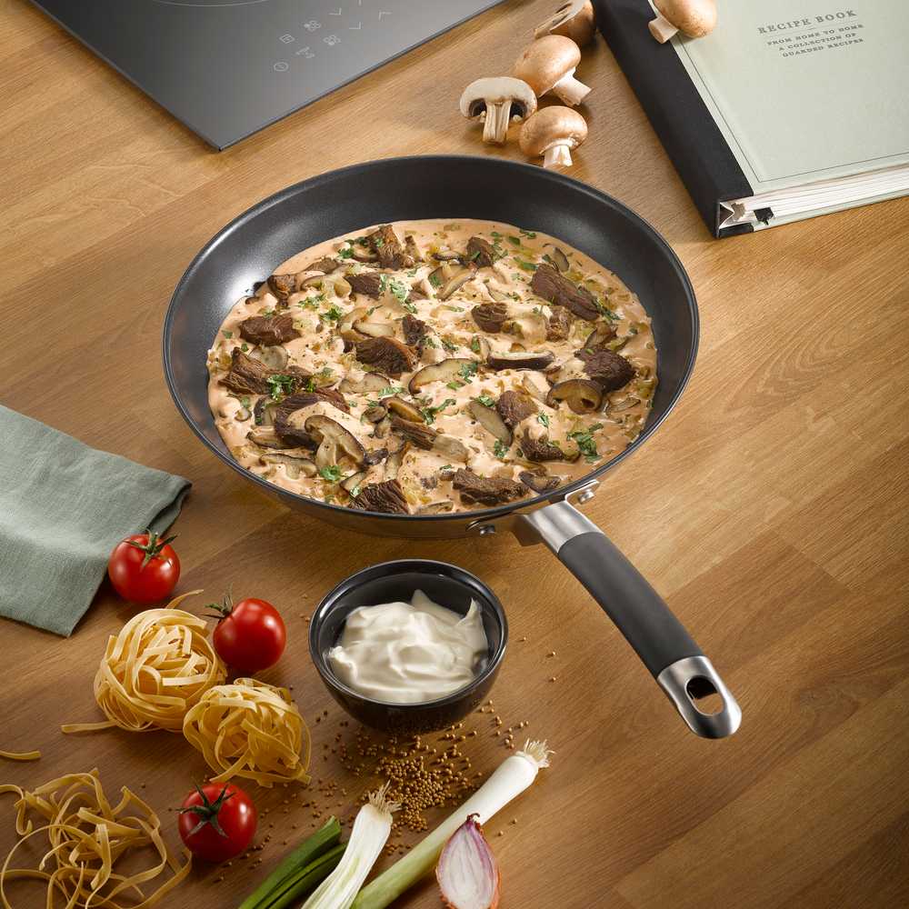 Набор посуды Tefal Illico 11 предметов G744SB74