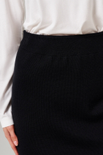 4865 Юбка женская (черный)