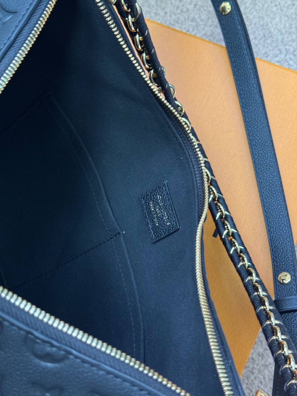 Сумка Louis Vuitton