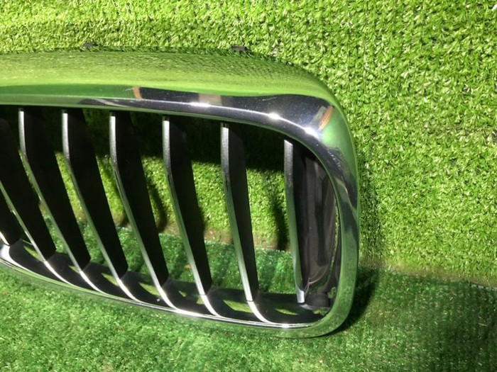 Решетка радиатора правая BMW 5er G30 (2017-2020)