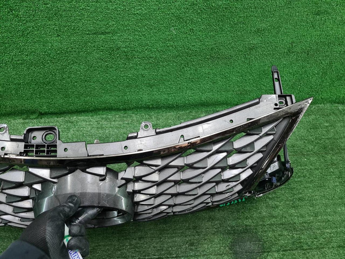 Решетка радиатора Lexus RC (2018-н.в.) F-sport