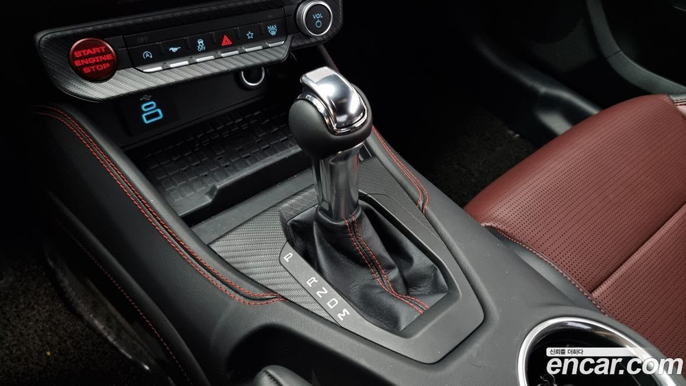 Ford Mustang 7 Generation 2.3 에코부스트 Premium Coupe (03.2024)