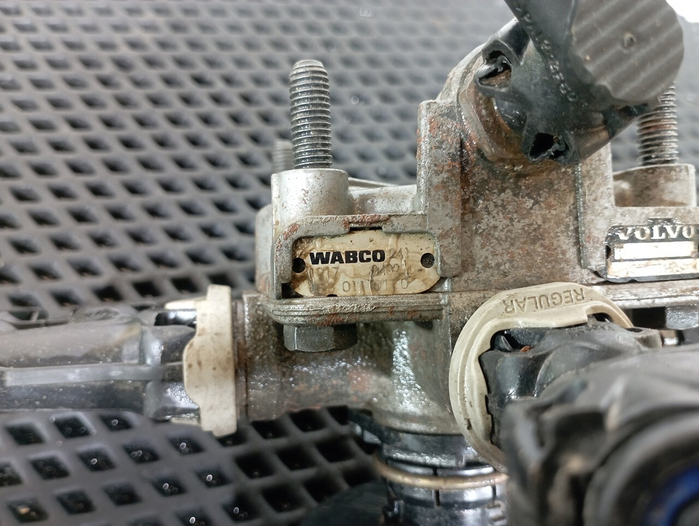 Клапан ускорительный 2017г