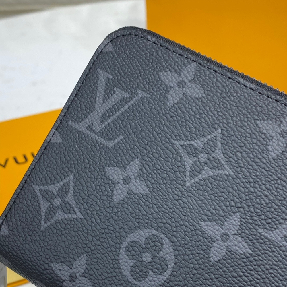 Louis Vuitton Zippy Wallet