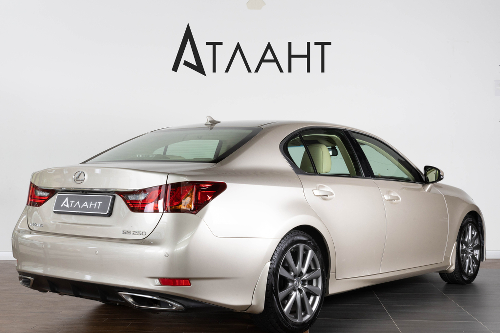 Lexus GS250, 2012 год