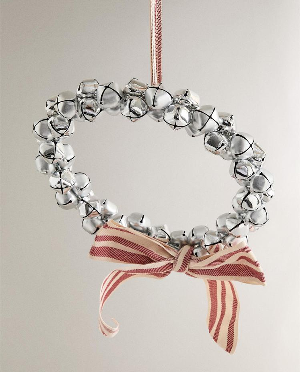 ZARA HOME ЕЛОЧНОЕ УКРАШЕНИЕ «ВЕНОЧЕК», СЕРЕБРЯНЫЙ