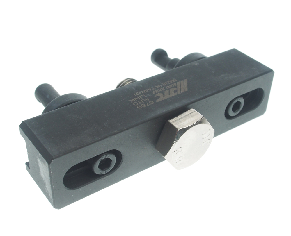 JTC-6789 - Съемник шкивов распредвала (VAG 2.7/3.0) JTC - 
Специально предназначен для снятия шкива распредвала VAG 2.7L, дизельный двигатель 3.0 л.
Применение: 6-цилиндровые дизельные двигатели с системой непосредственного впрыска, дизельные двигатели с системой непосредственного впрыска 2,7 л и 3,0 л. AUDI Q5/ A5/ A4/ Q7/ A6, Porsche Сayenne, VW Phaeton.
Код двигателя: CAMA, CAMB, CANA, CGKA, CGKB, CANC, CAND, CANB, CCWA, CASA, CASB, CDYC, CDYA, CCWB, CCMA, CCLA, CDYB, M05/9D(CAS), M05/9E, CAS, CARA, CEXA, CATA, CASC, CASD,CEXB.
Оригинальный номер VM: T10320.