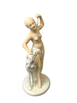 Фарфоровая статуэтка "Девушка с борзой" Wallendorf