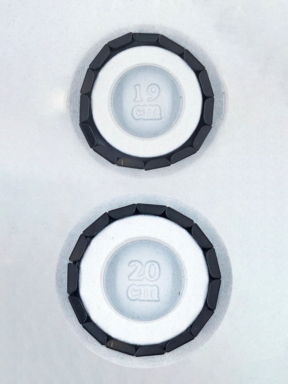 Браслет из черного натурального янтаря