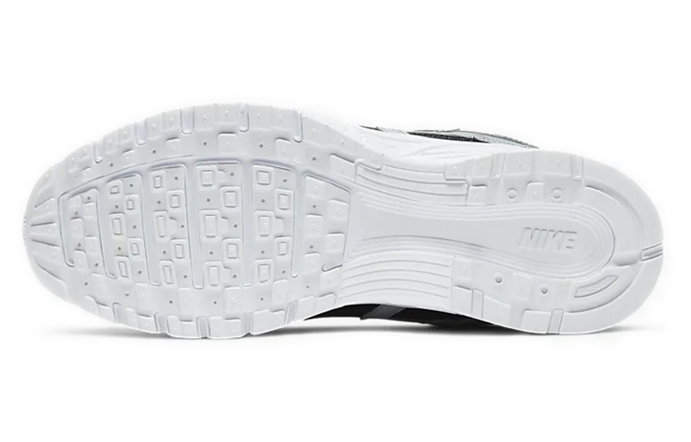 Кроссовки Nike P-6000