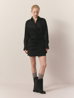 Платье-рубашка со складками