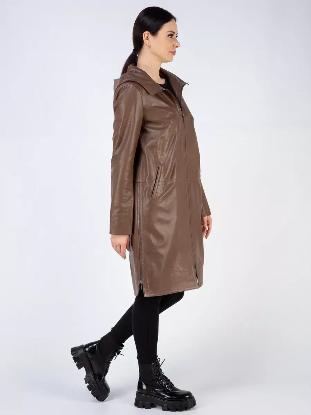 Плащ осенний кожаный с капюшоном