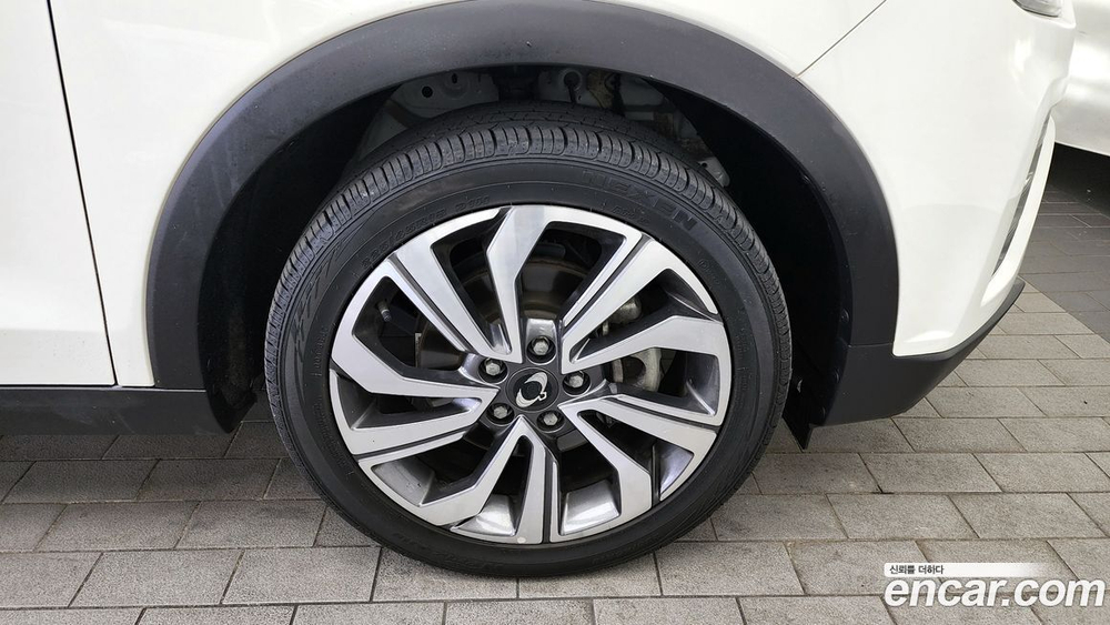 KG Mobility (Ssangyong) Very New Tivoli Бензин 1.5 2WD (09.2019)