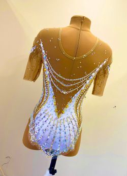 Купальник для художественной гимнастики