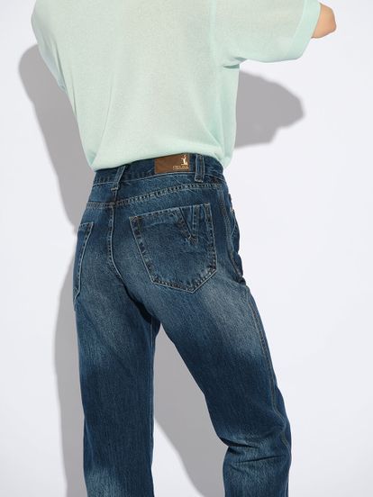 Женские джинсы темно-синего цвета из 100% хлопка - фото 4