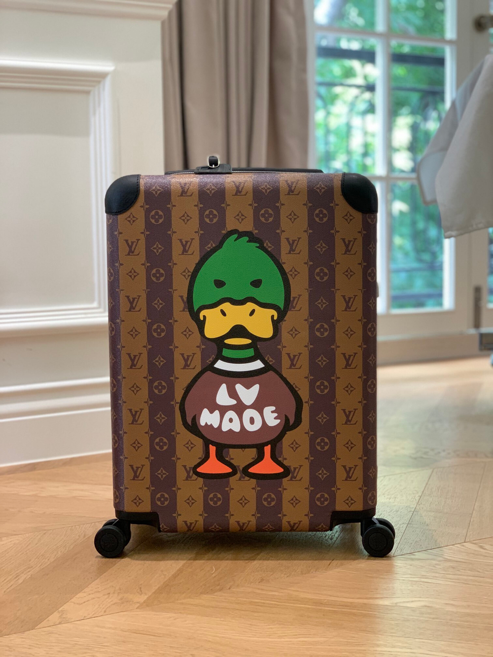 Louis Vuitton Horizon 55 Suitcase